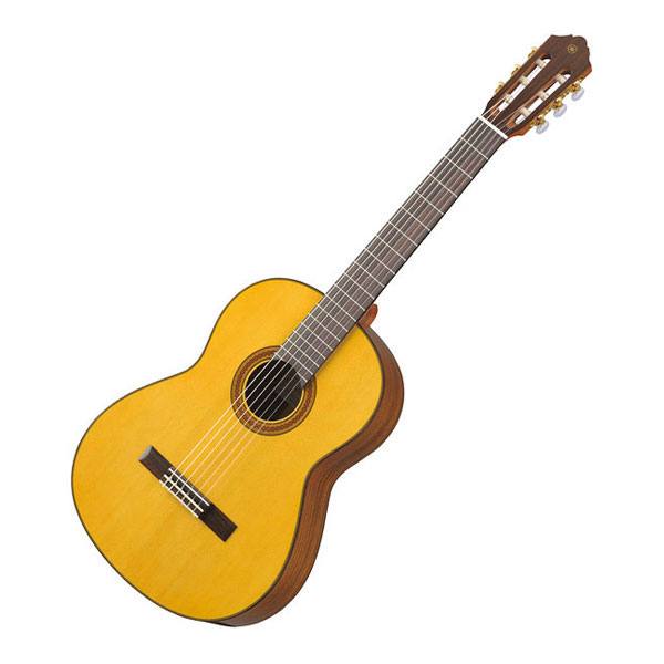 ヤマハクラッシクギター（CG162S）