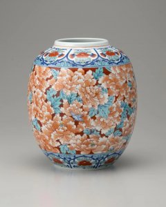 色鍋島提灯花瓶「牡丹尽くし（赤）」（4,000,000円） イメージ